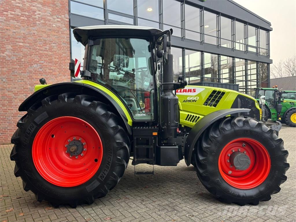 CLAAS Arion 660 Traktorji
