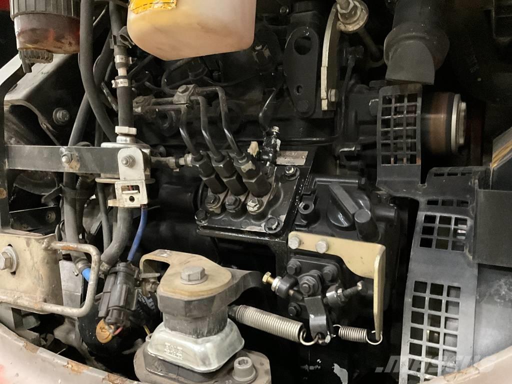 JCB 8025 Mini bagri <7t