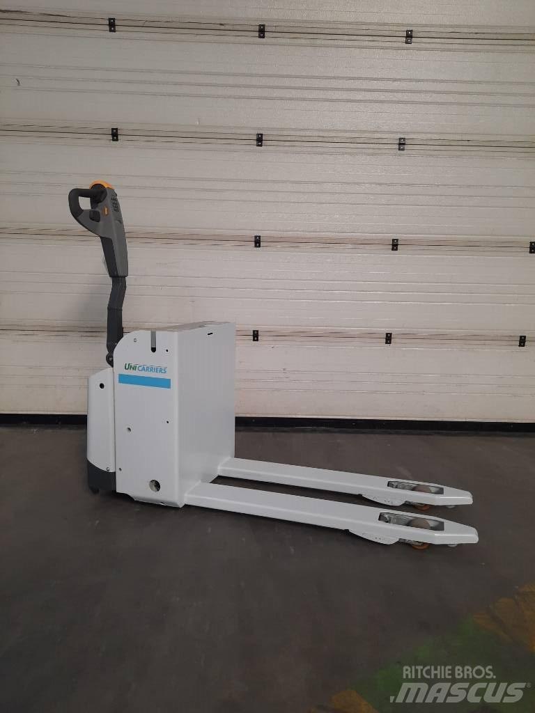 UniCarriers PLL180 Električni nizko dvižni viličar