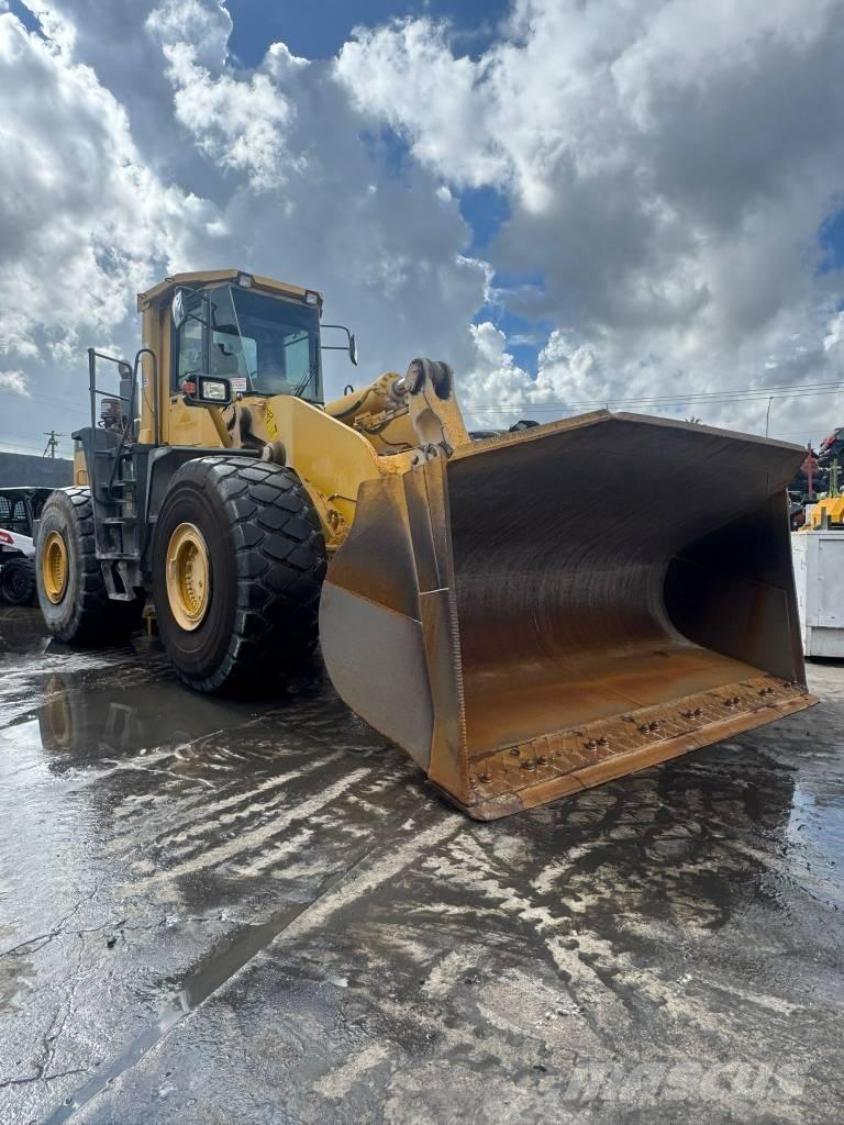 Komatsu WA 500-3 Kolesni nakladalci