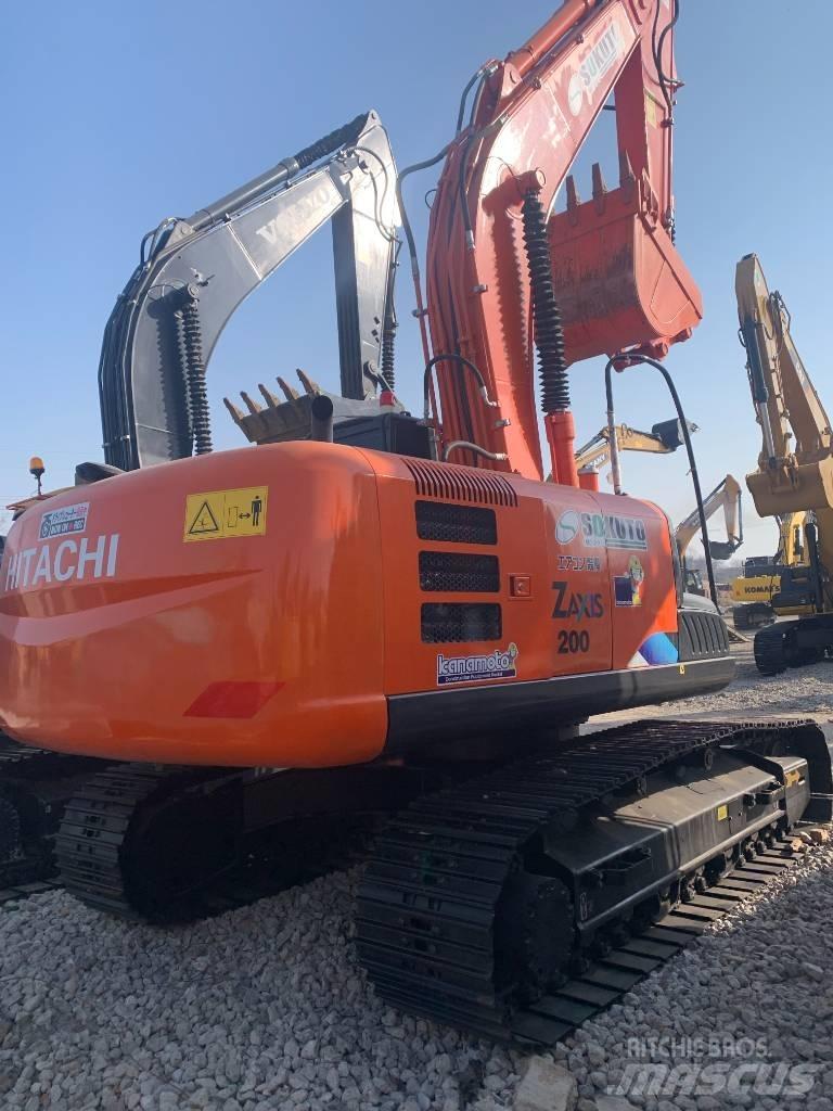 Hitachi ZX 200 Bagri goseničarji