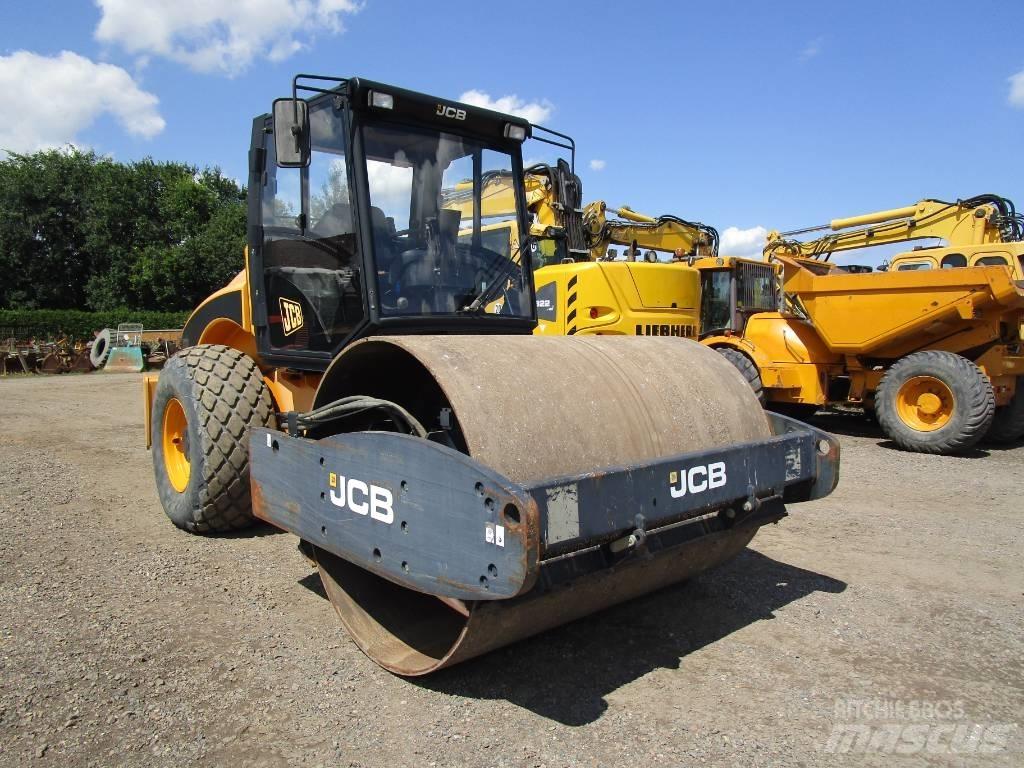 JCB VM 132  VM 137 Kompaktorji tal