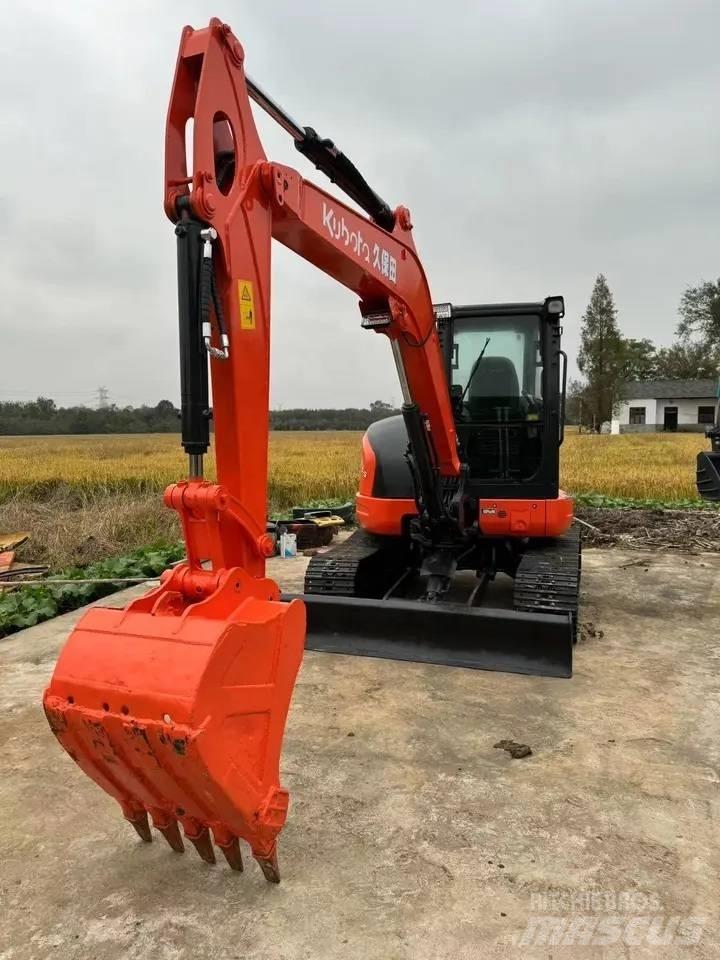Kubota KX163 Mini bagri <7t