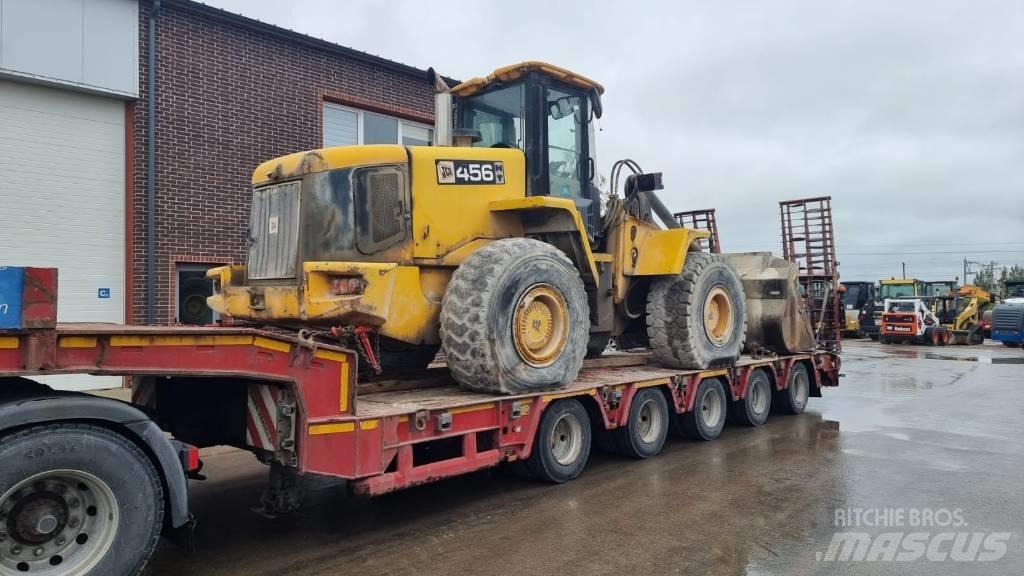 JCB 456 Kolesni nakladalci