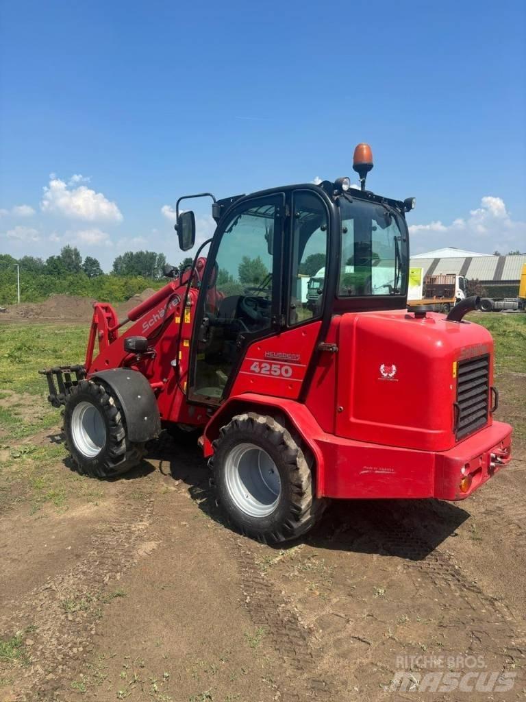 Schäffer 4250 Mini nakladalci