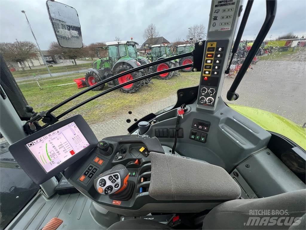 CLAAS Axion 930 Traktorji