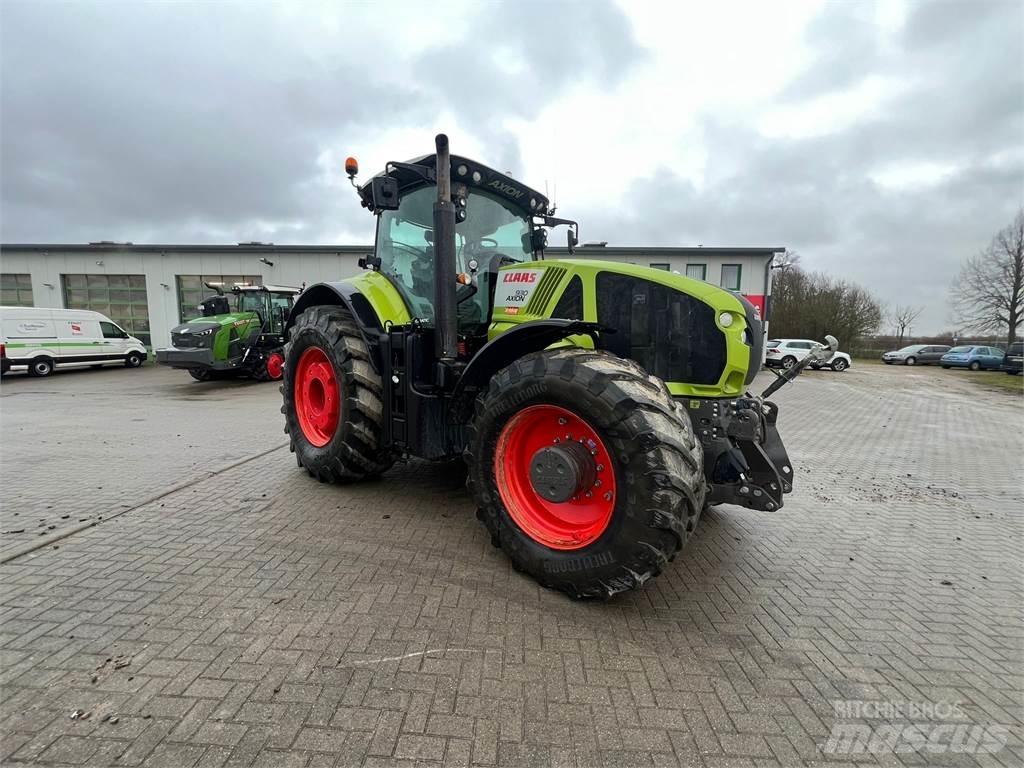 CLAAS Axion 930 Traktorji