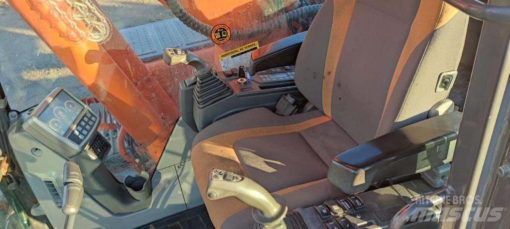 Doosan 225 LC Bagri goseničarji