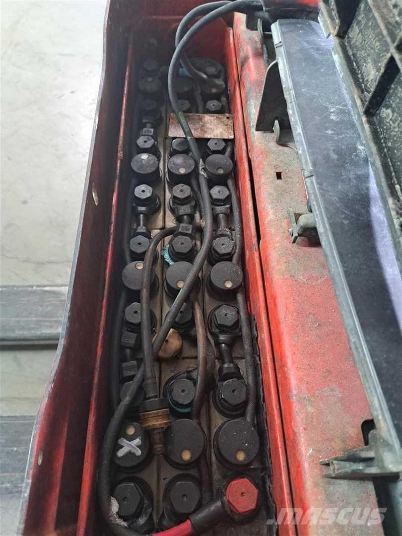 Linde T16 Ročni električni viličar