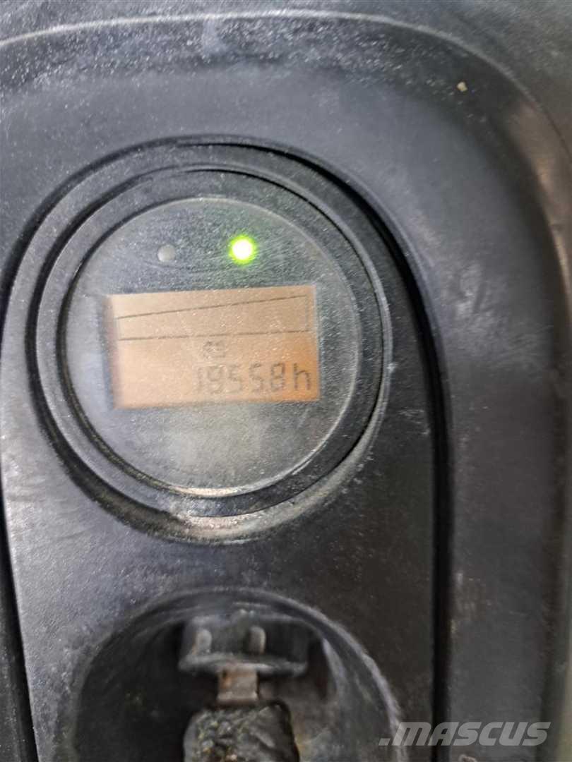 Linde T16 Ročni električni viličar