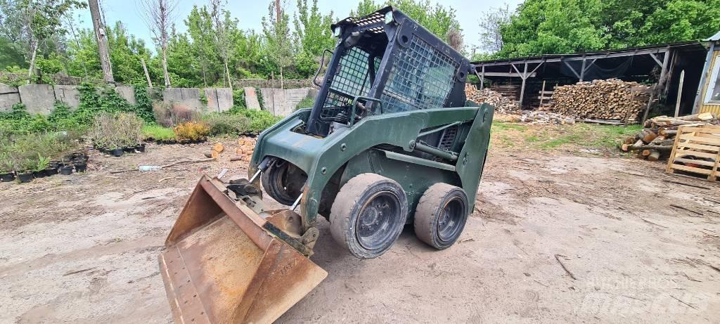 CAT 226 Skid steer mini nakladalci