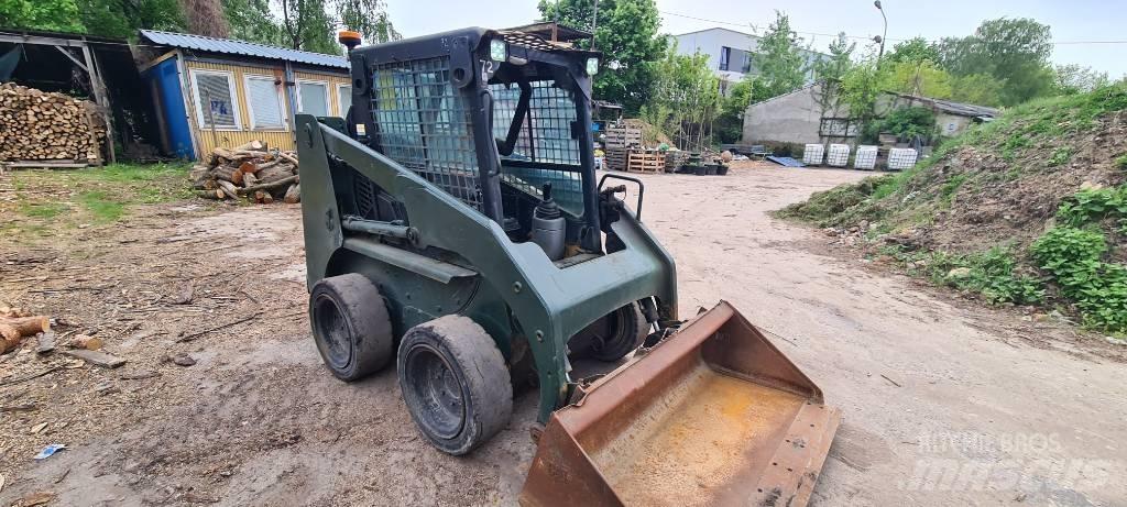 CAT 226 Skid steer mini nakladalci