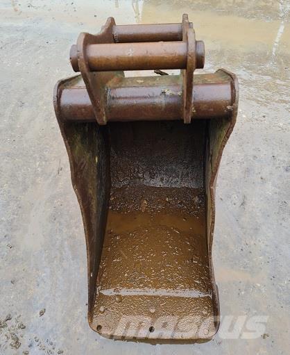  18 BUCKET, 50mm PINS Žlice