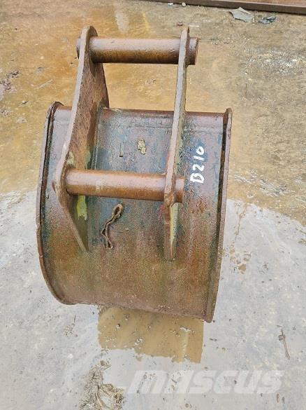  18 BUCKET, 50mm PINS Žlice