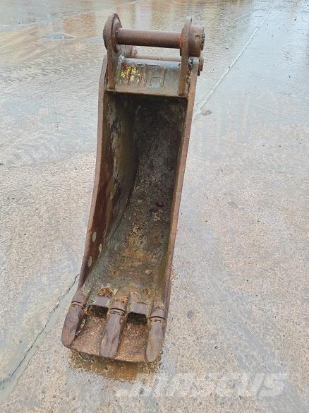  18 BUCKET, 60mm PINS Žlice