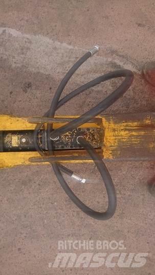 Arrowhead S40 Drugo