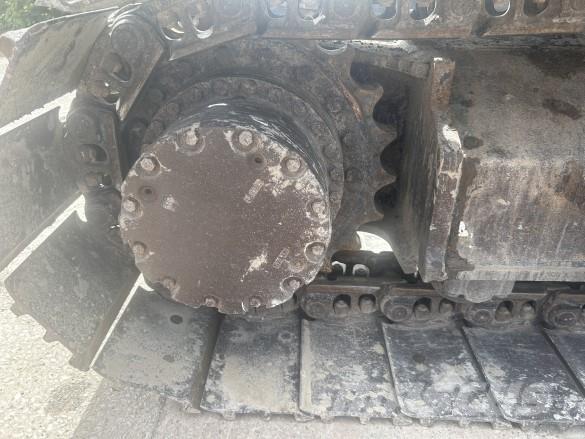 Hitachi ZX225 Bagri goseničarji