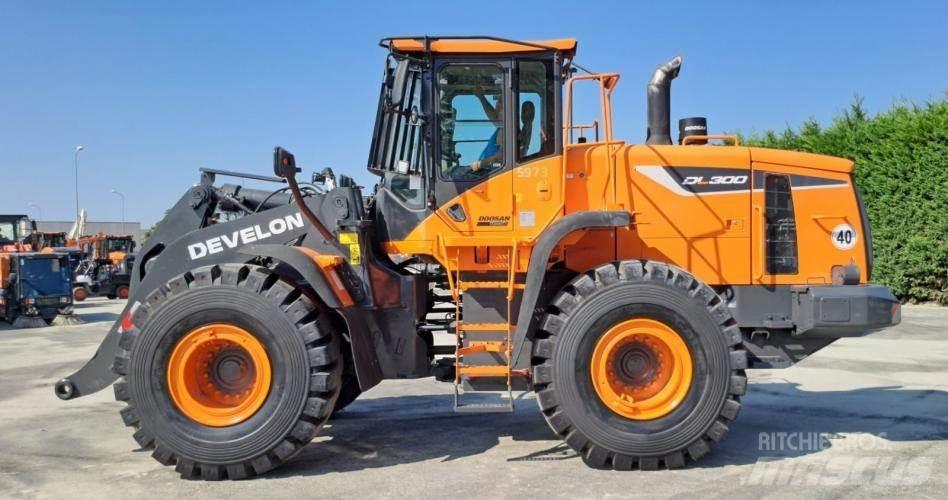 Doosan DL300-5 Kolesni nakladalci