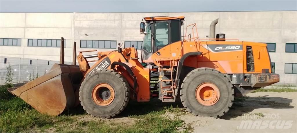 Doosan DL550-5 Kolesni nakladalci