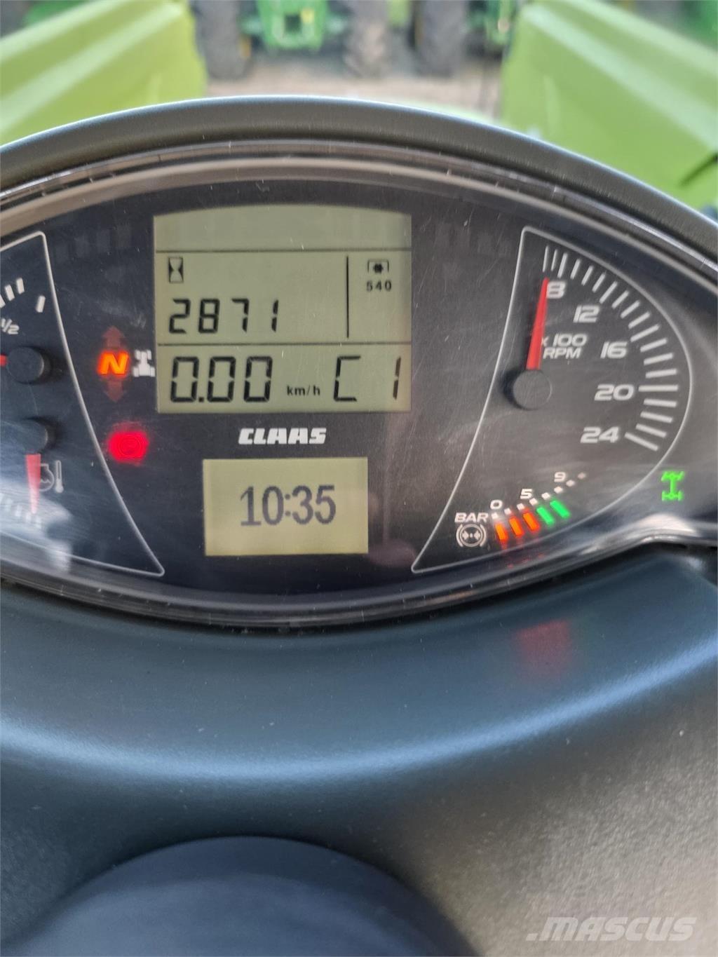 CLAAS Arion 440 Traktorji