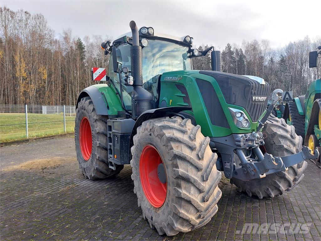 Fendt 824 Vario Traktorji