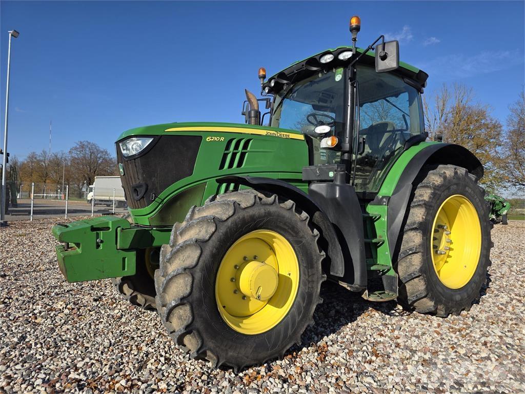 John Deere 6210R Traktorji