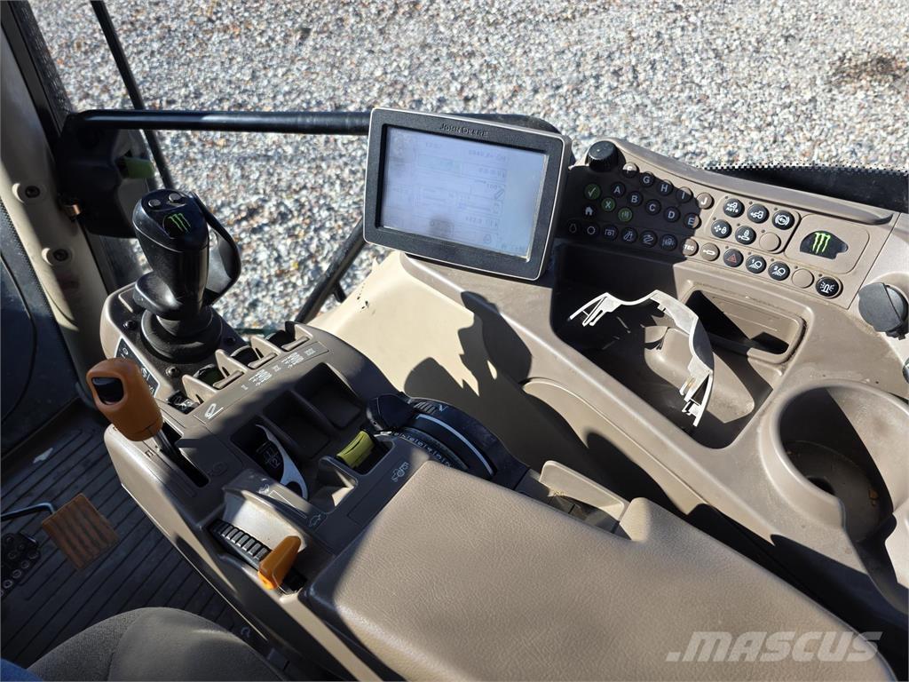 John Deere 6210R Traktorji