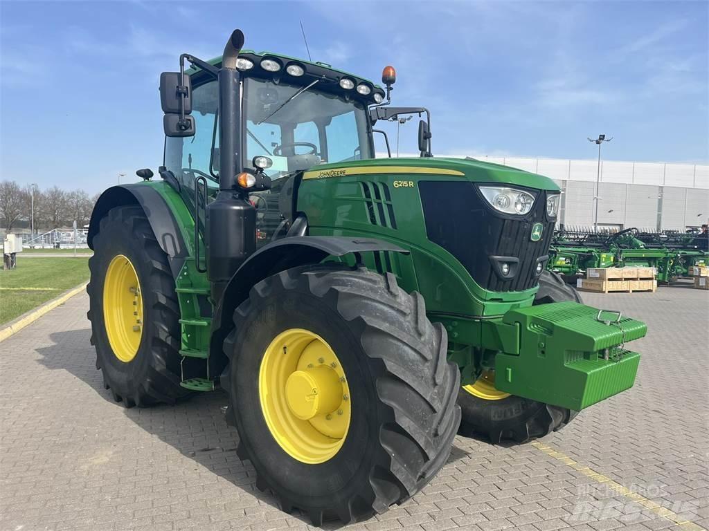 John Deere 6215R Traktorji