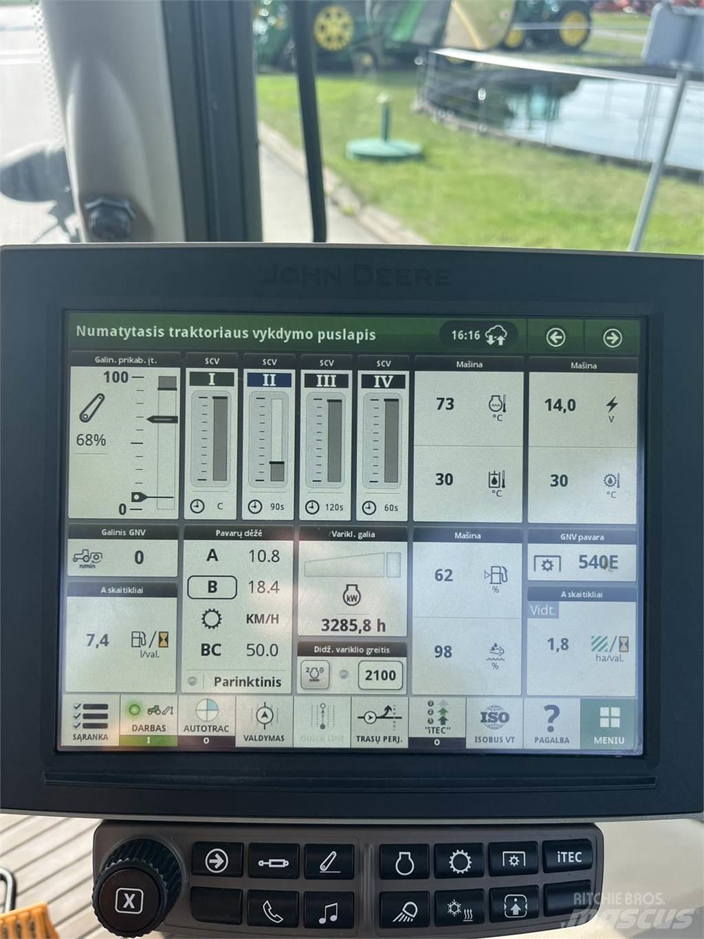John Deere 6215R Traktorji