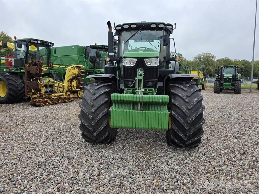 John Deere 6215R Traktorji