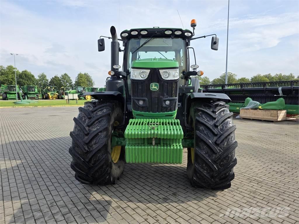 John Deere 6215R Traktorji
