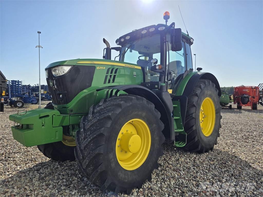 John Deere 6215R Traktorji