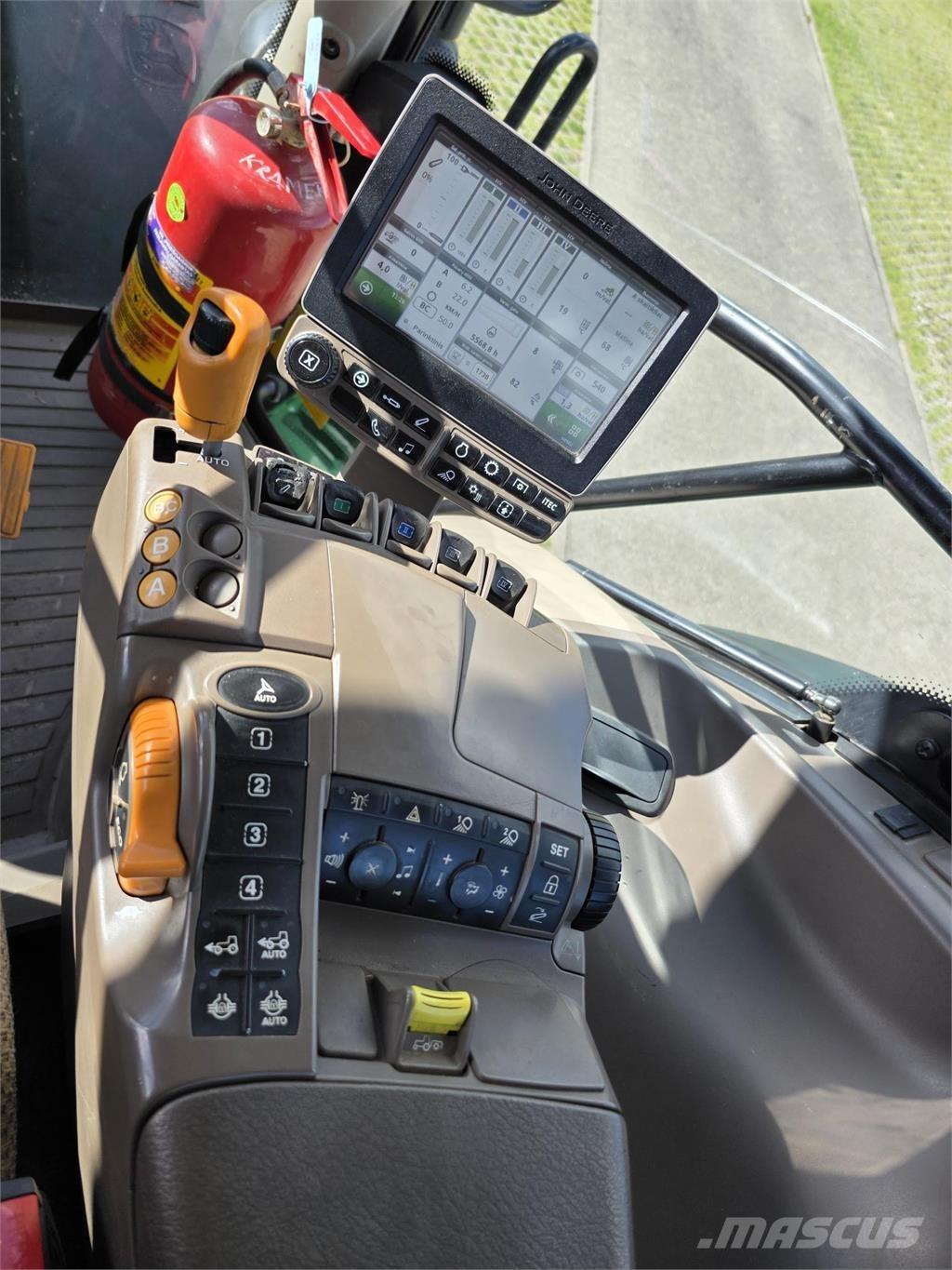 John Deere 6215R Traktorji