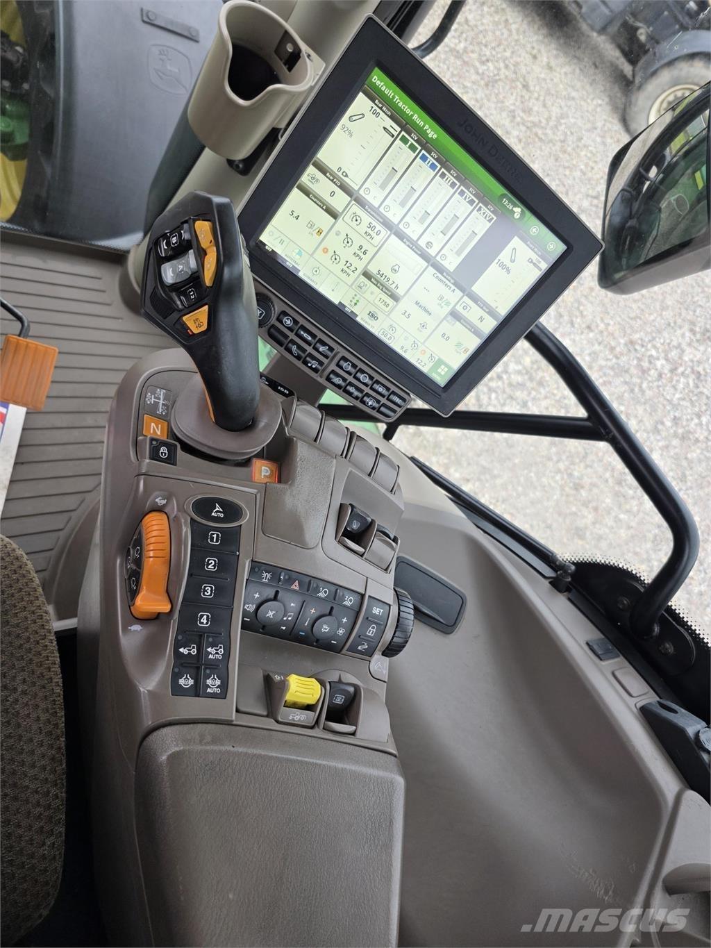 John Deere 6250R Traktorji