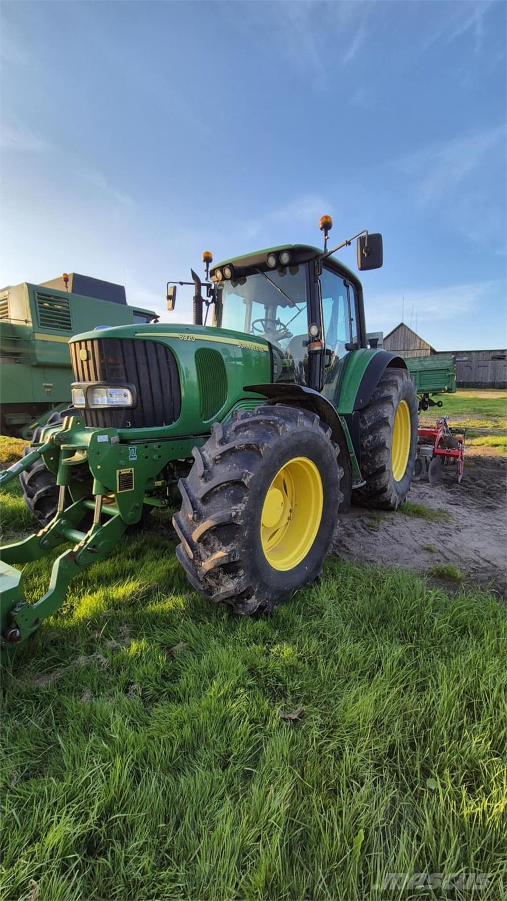 John Deere 6920 Traktorji