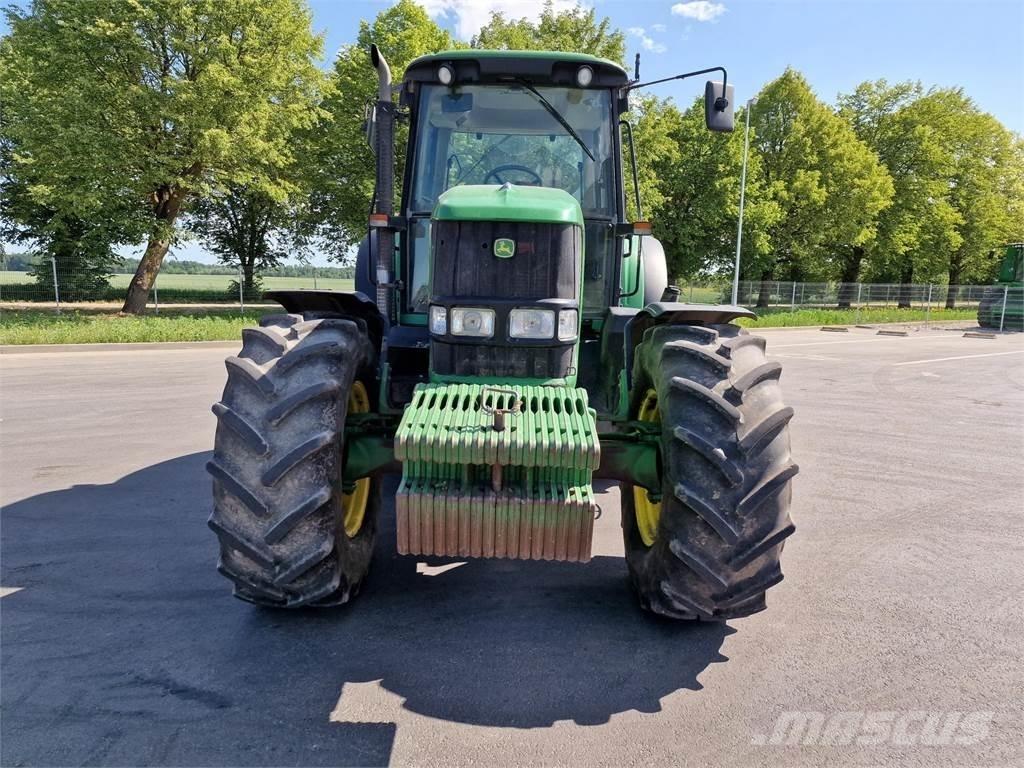 John Deere 6930 Traktorji