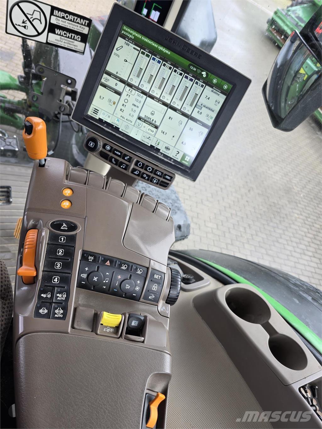 John Deere 8320R Traktorji