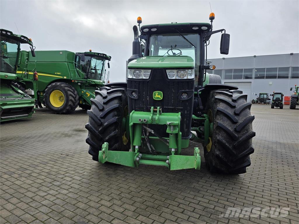 John Deere 8320R Traktorji