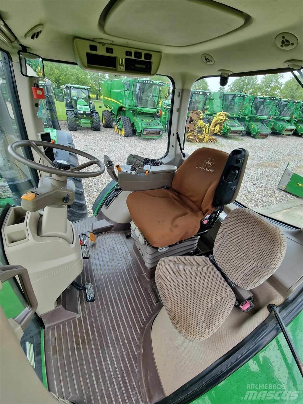 John Deere 8345R Traktorji