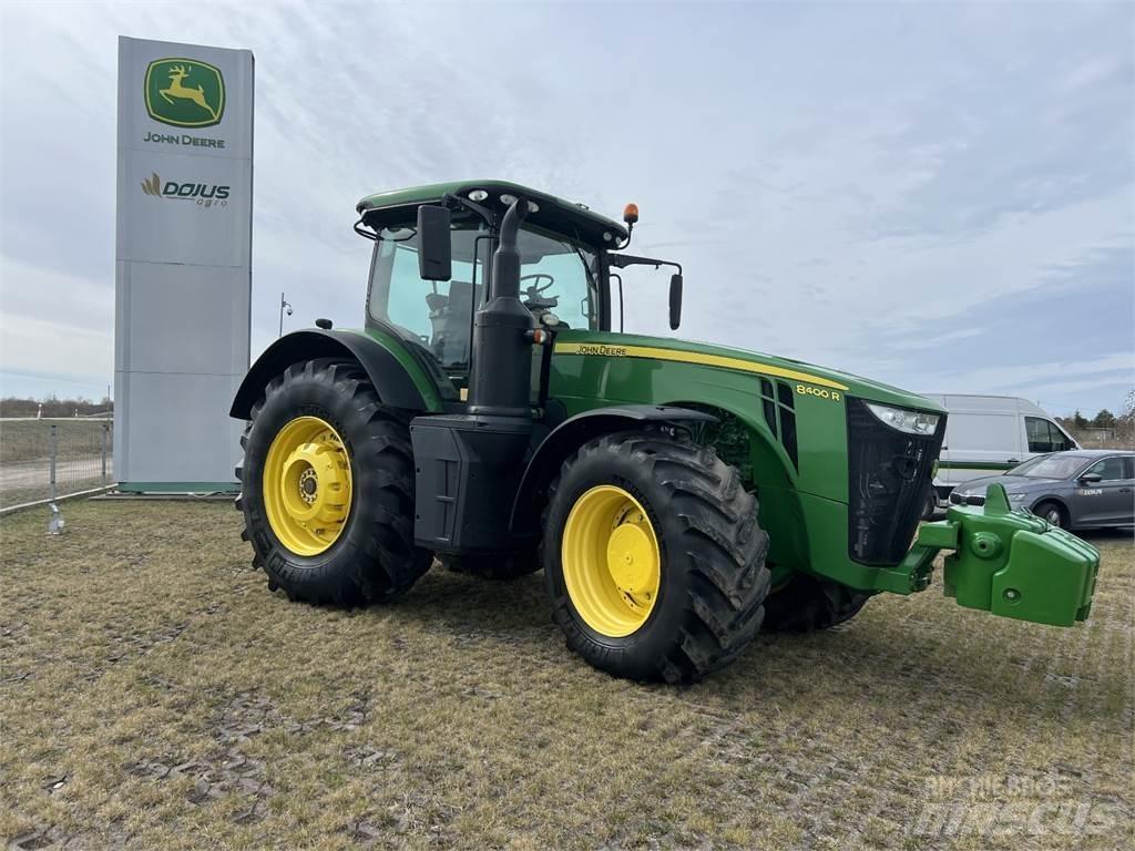 John Deere 8400R Traktorji
