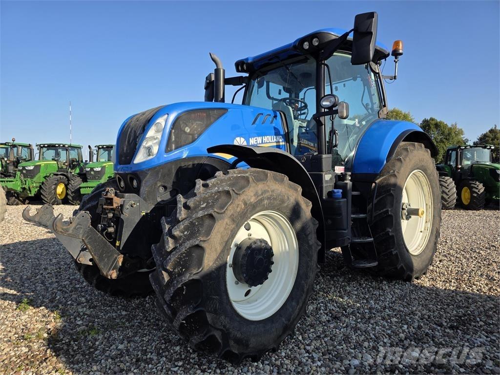New Holland T7.215S Traktorji