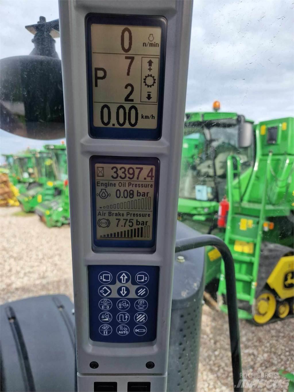 New Holland T8.410 Traktorji