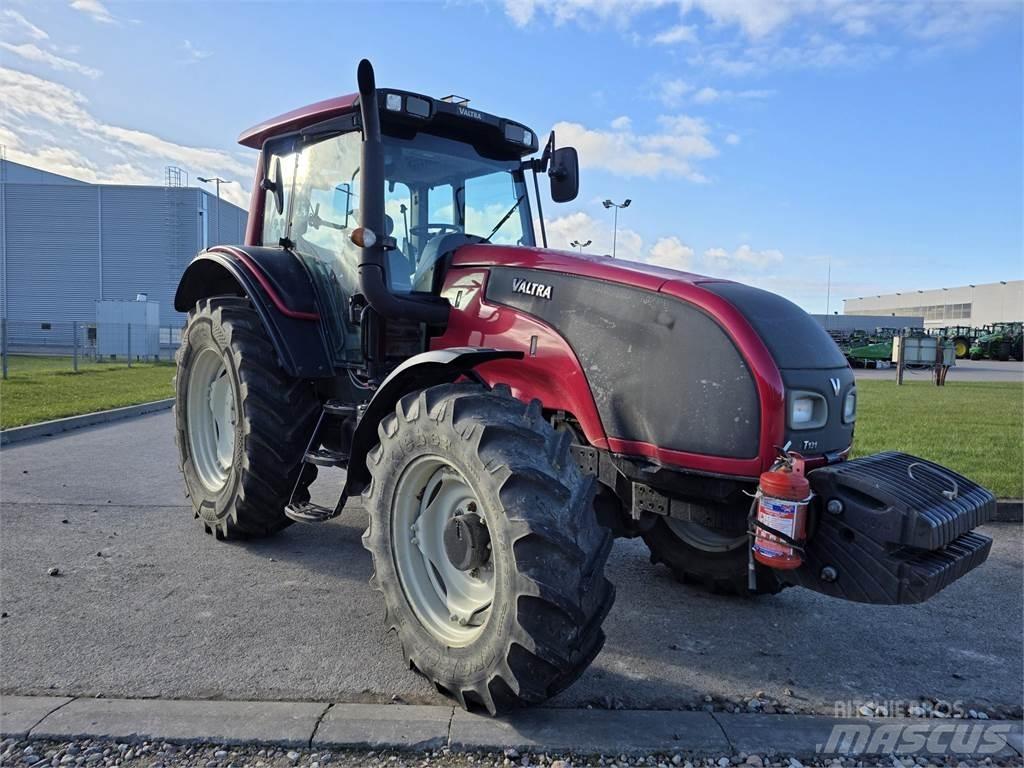 Valtra T131c Traktorji