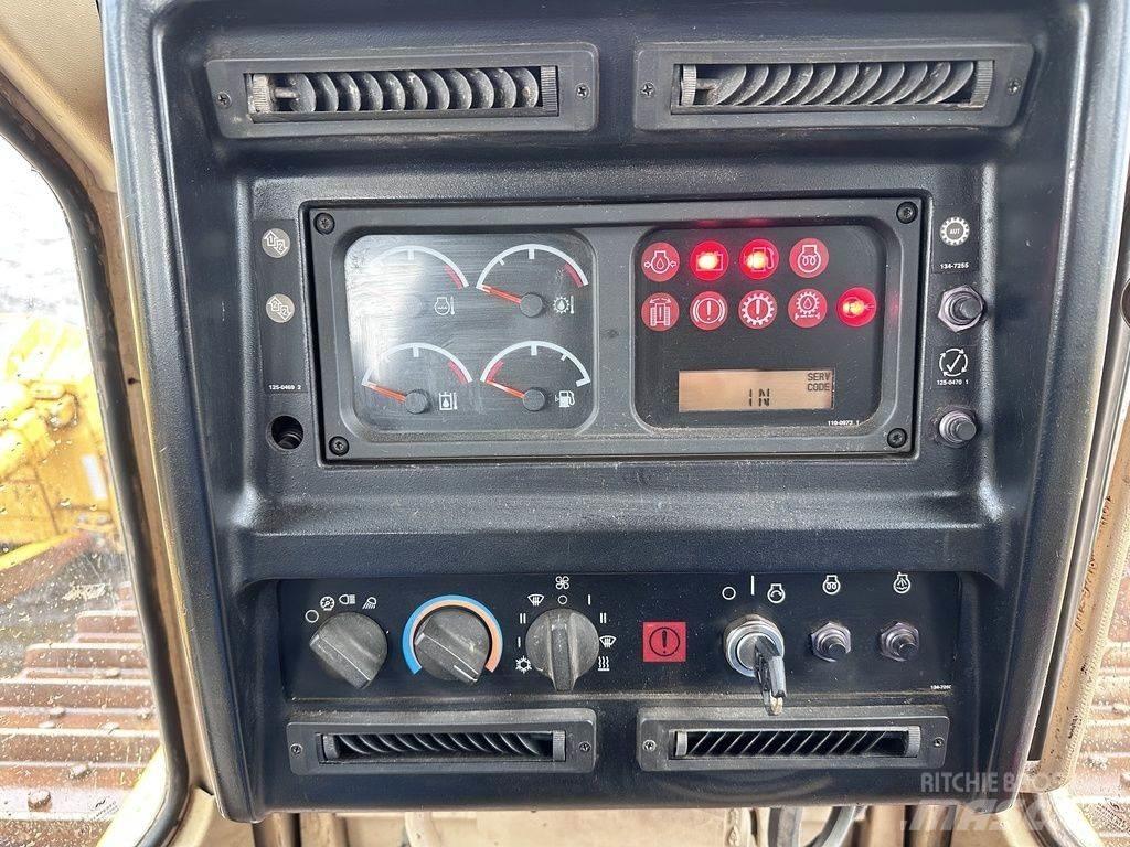 CAT D6M XL Buldožerji goseničarji