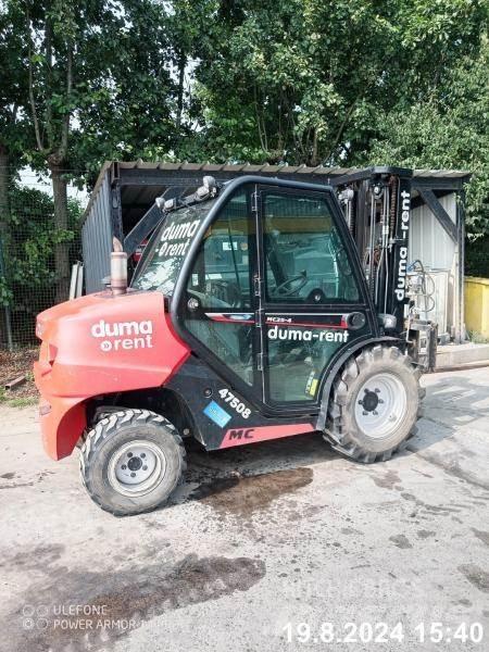 Manitou MC25-4 Terenski viličar
