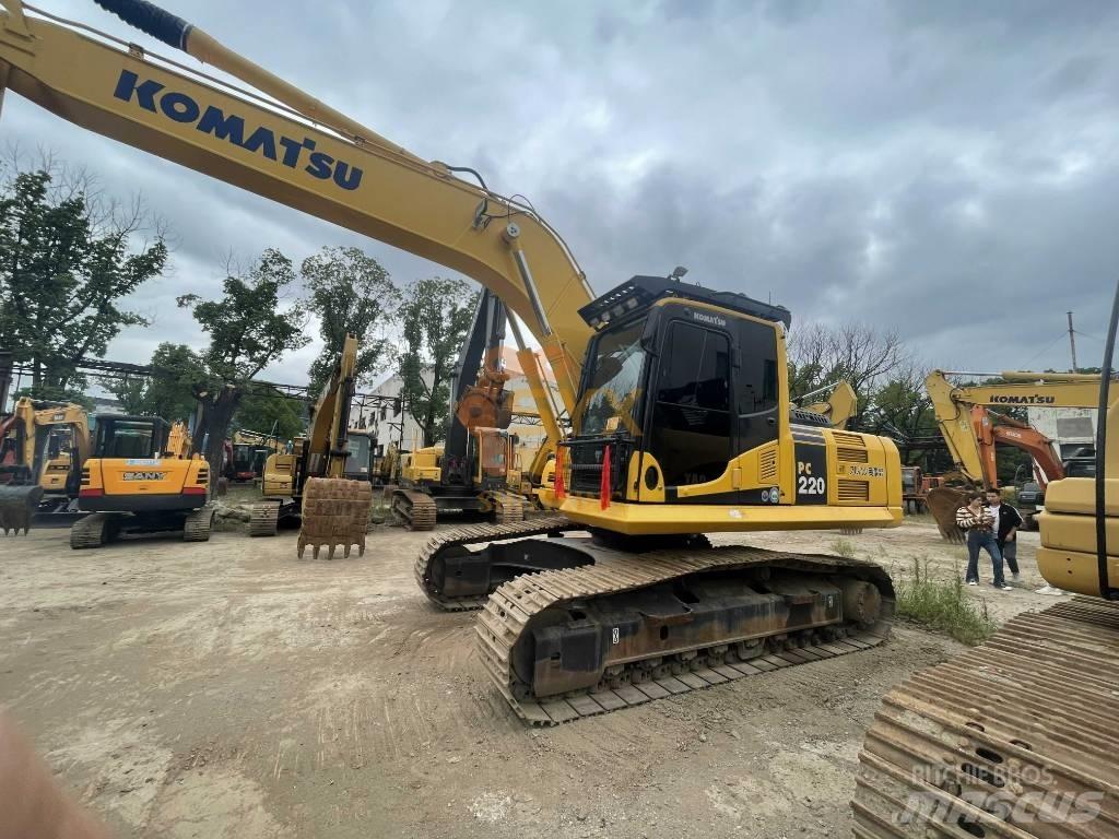Komatsu PC 220 Bagri goseničarji