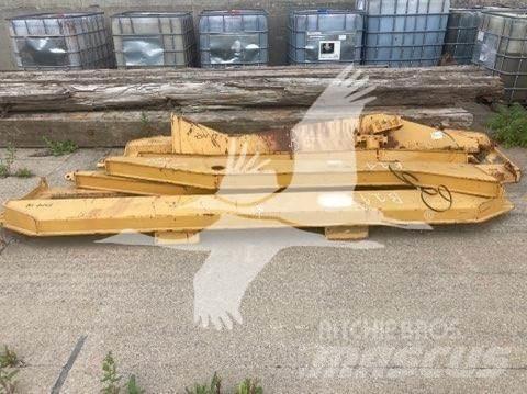CAT 740 Drugo