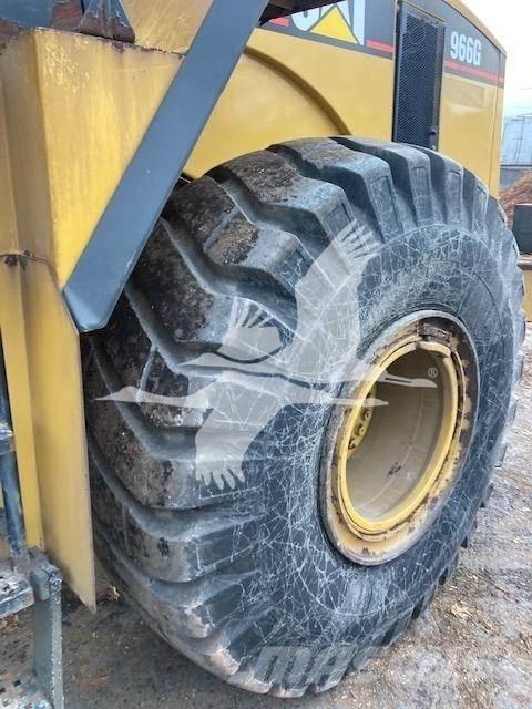 CAT 966G II Kolesni nakladalci