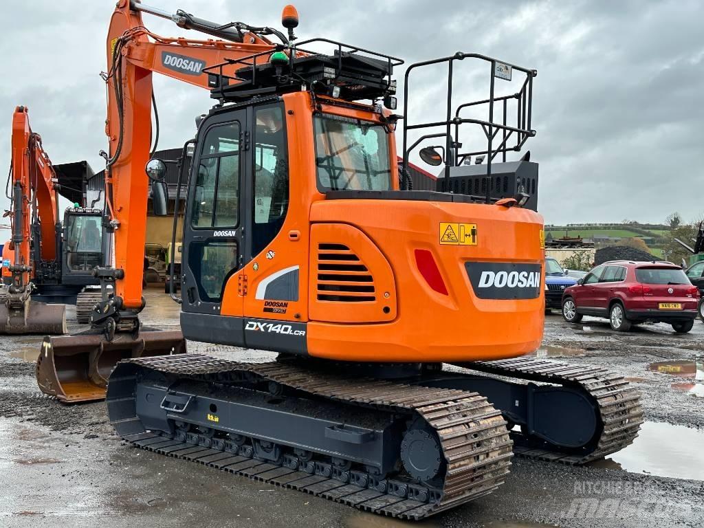 Doosan DX 140 LCR Bagri goseničarji