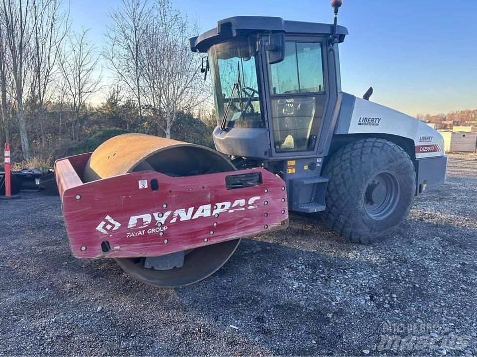 Dynapac CA 2500 D Enojni valjarji